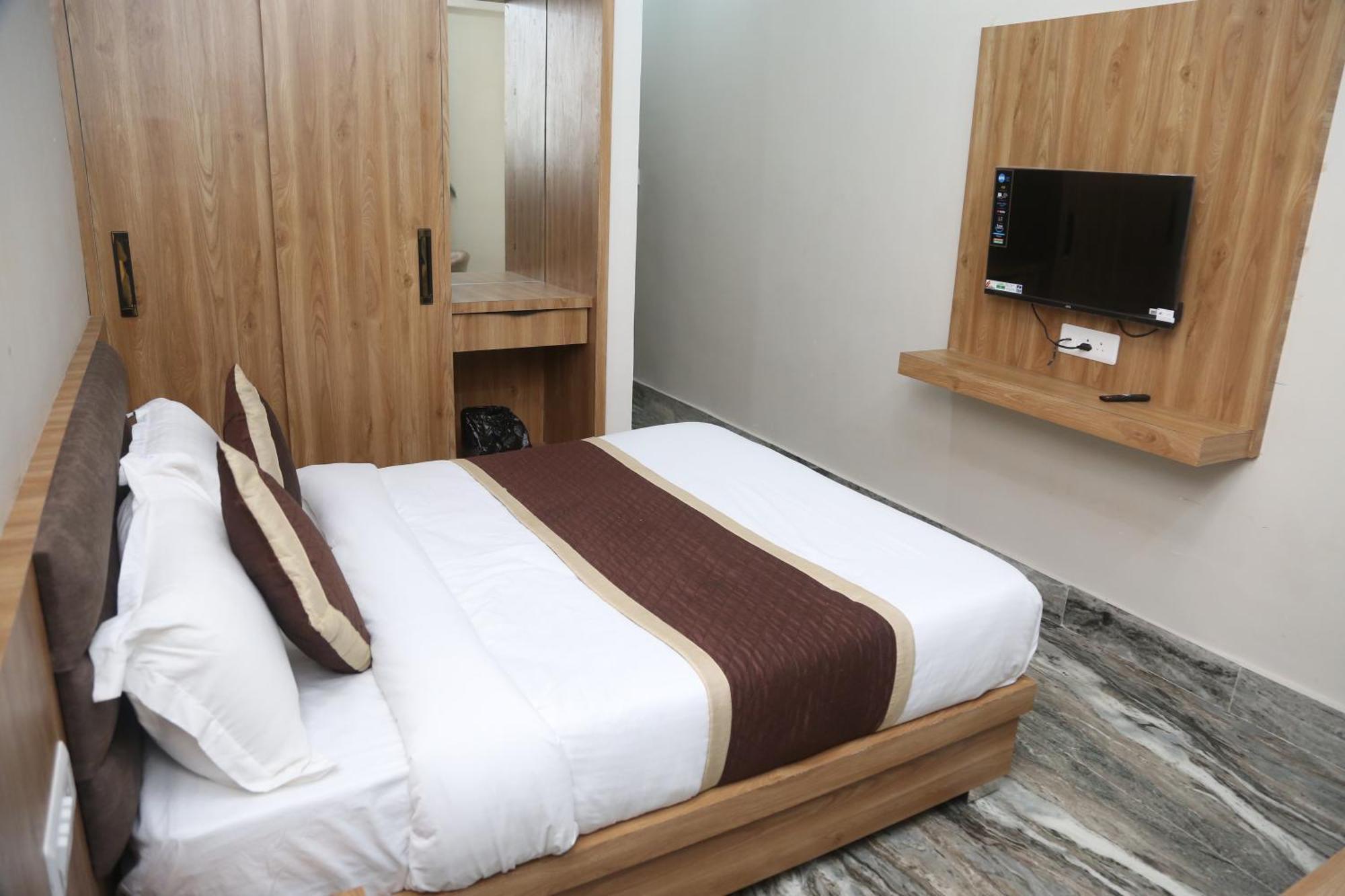 Hotel Kirti Plaza Chittorgarh Esterno foto