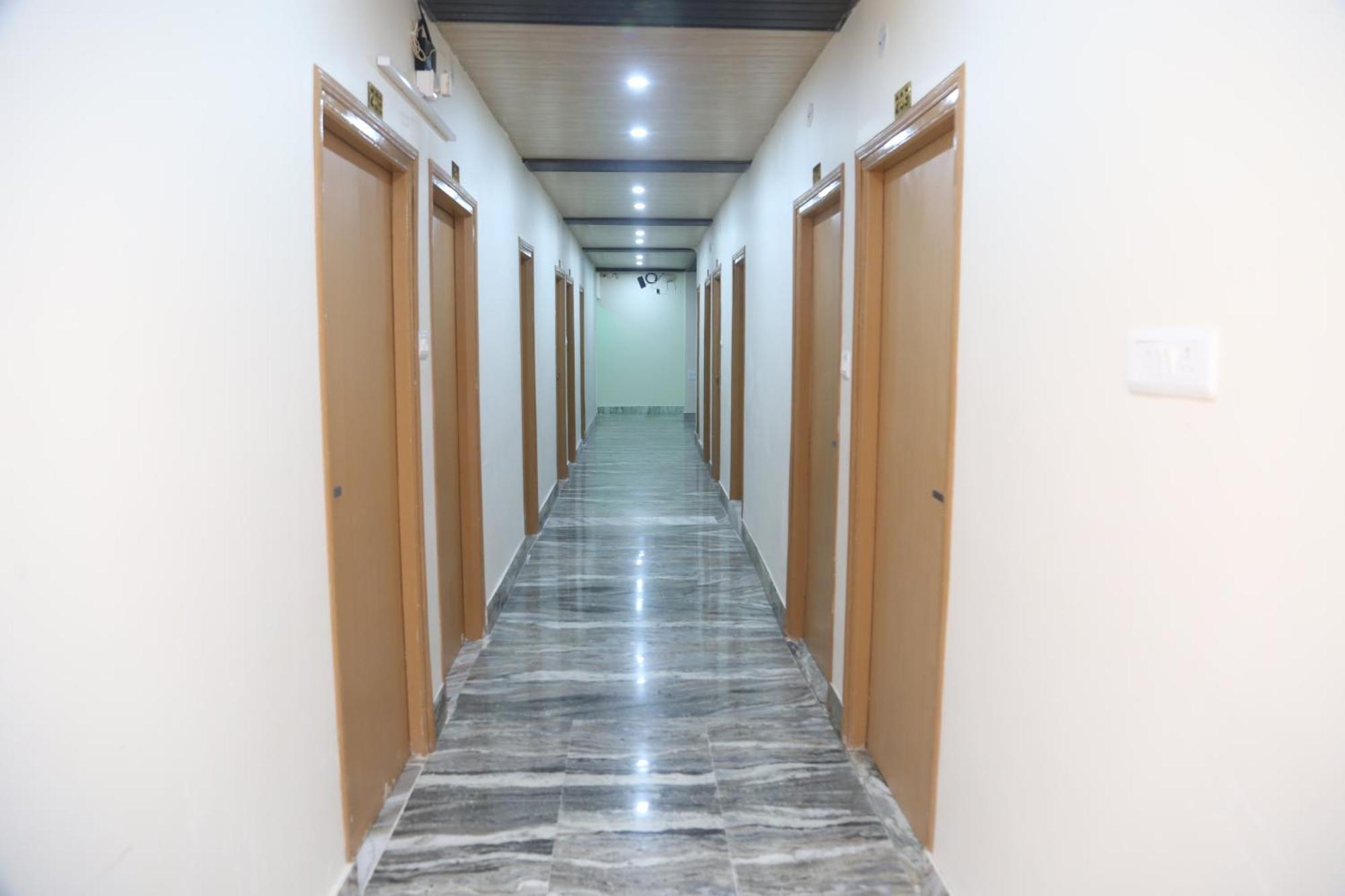 Hotel Kirti Plaza Chittorgarh Esterno foto
